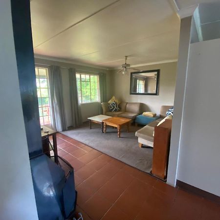 Villa Under The Oak Underberg Exterior foto